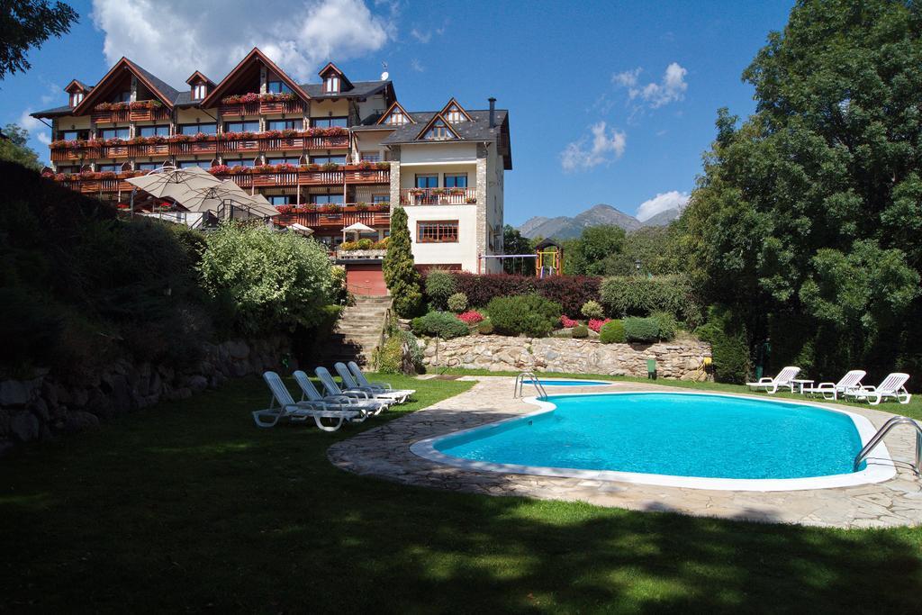 Hotel La Morera Valencia D'Aneu Bagian luar foto